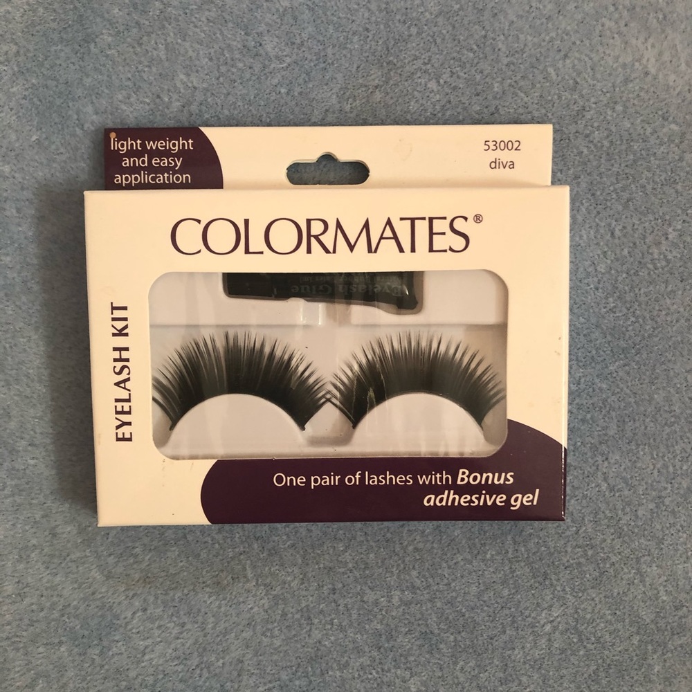 False lashes with glue